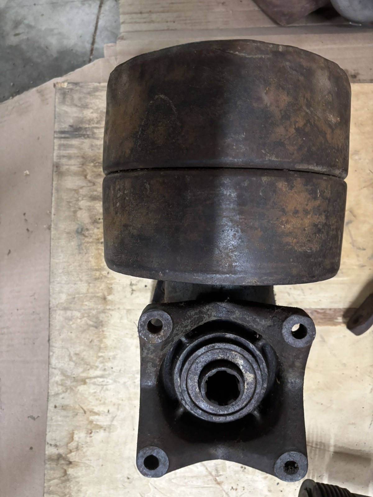 VINTAGE FORD N SERIES TRACTOR -SMALL PTO BELT PULLEY DRIVE VINTAGE FORD N SERIES TRACTOR -SMALL PTO BELT PULLEY DRIVE