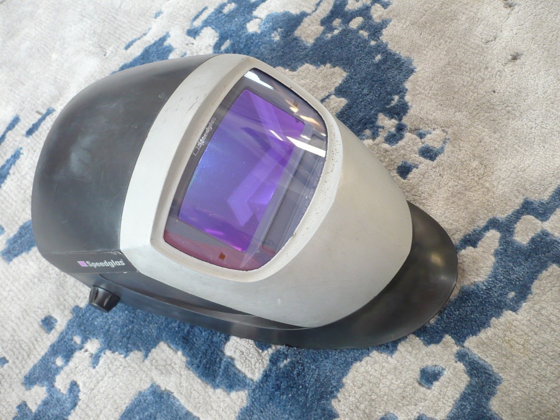 3M Speedglas 9000XF Auto-Darkening Welding Helmet, Used Speedglass