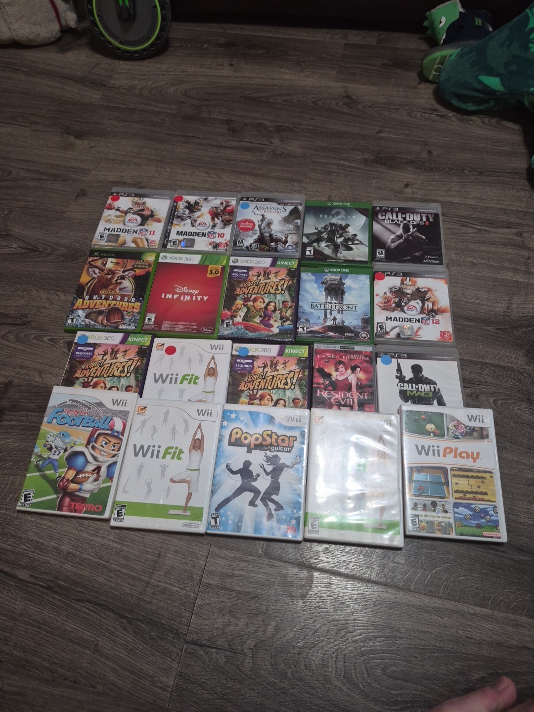 Vedio Game Lot Of 20 Ps3,xbox 360,wii Call Of Duty Black Ops Vedio Game Lot Of 20 Ps3,xbox 360,wii Call Of Duty Black Ops