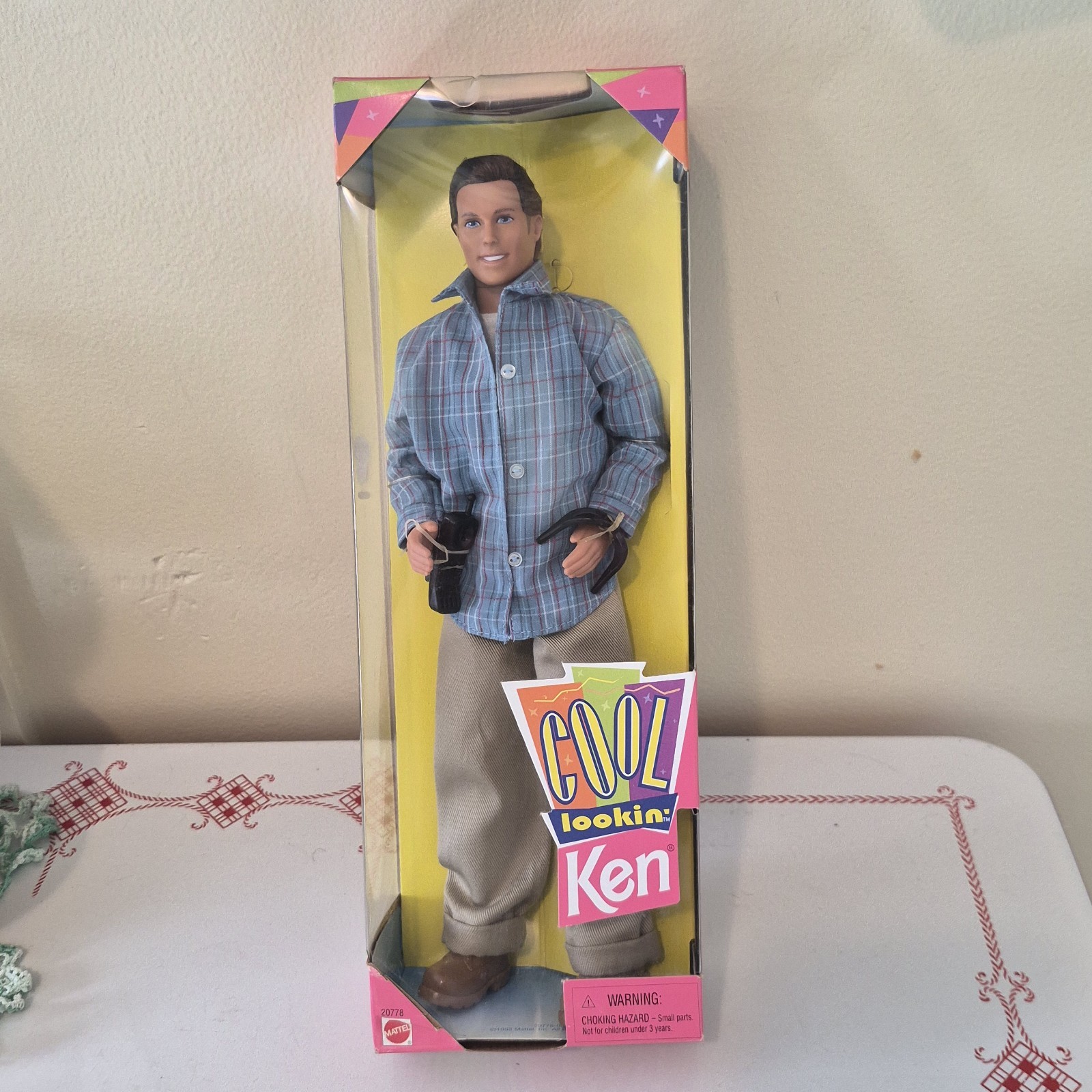 Vintage 1998 Barbie Cool Lookin\' Ken Doll Mattel 20778 NIB New Sunglasses Phone