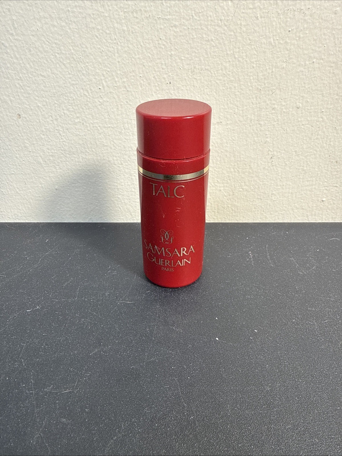 Vintage Samsara 30g Talc by Guerlain Discontinued Vintage Samsara 30g Talc by Guerlain Discontinued