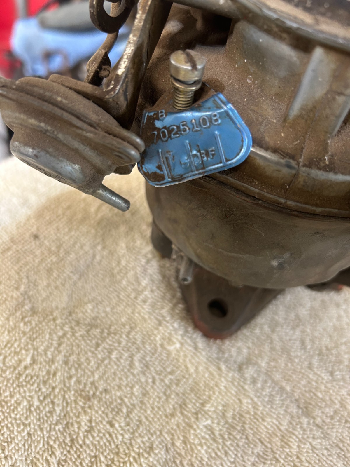 Rochester 1Barrel Carburetor B 7025108