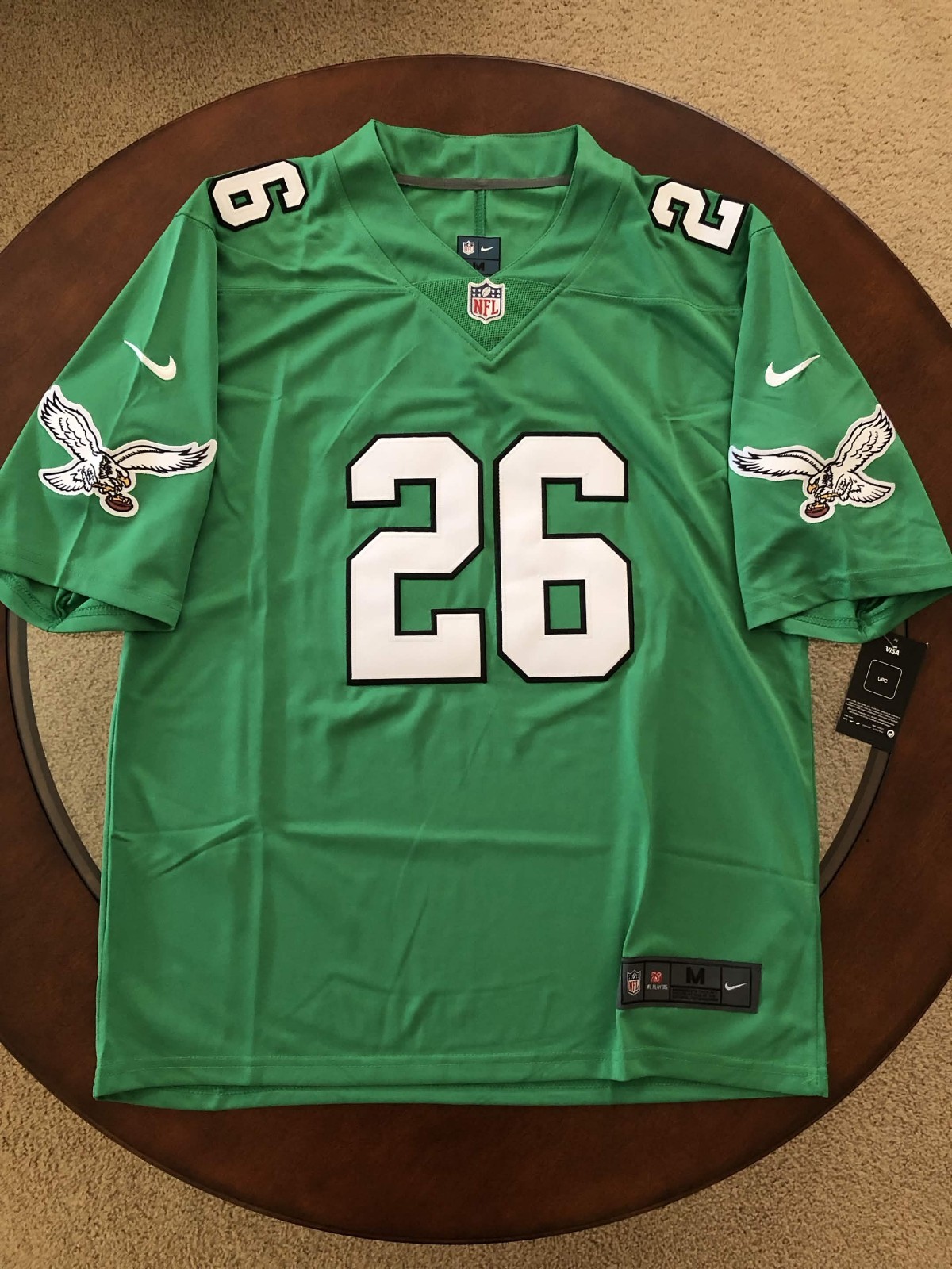 sNWT Saquon Barkley Eagles Men's Medium Green Jersey Stitched #26