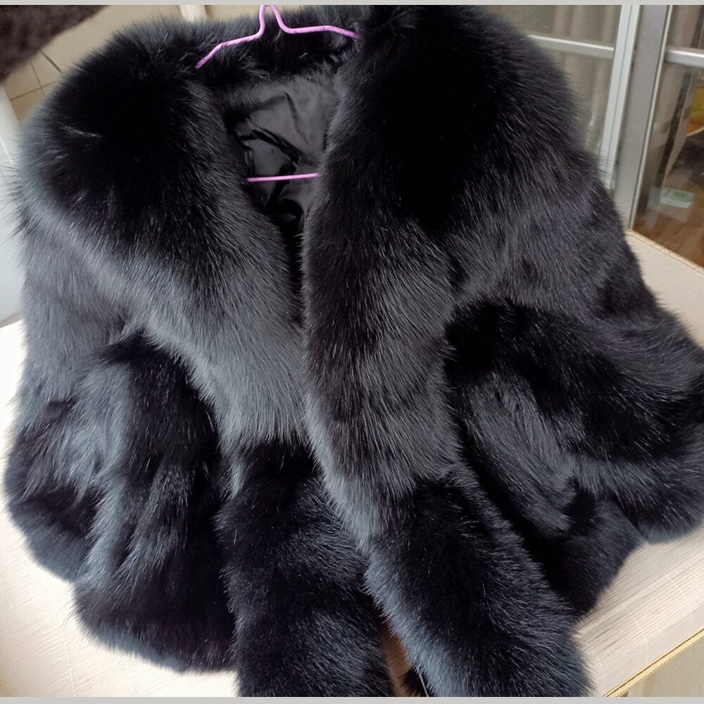100% Real Fox Fur Coat Women\'s Fur Short Overcoat Jacket Black with Two Tail