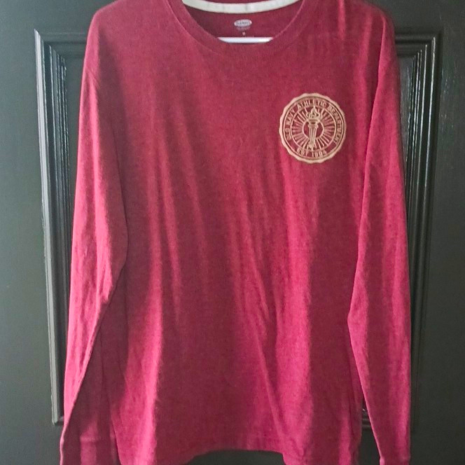 Old Navy Men\'s Burgundy M Long Sleeve Crew Neck Graphic Athletic Dept T-Shirt