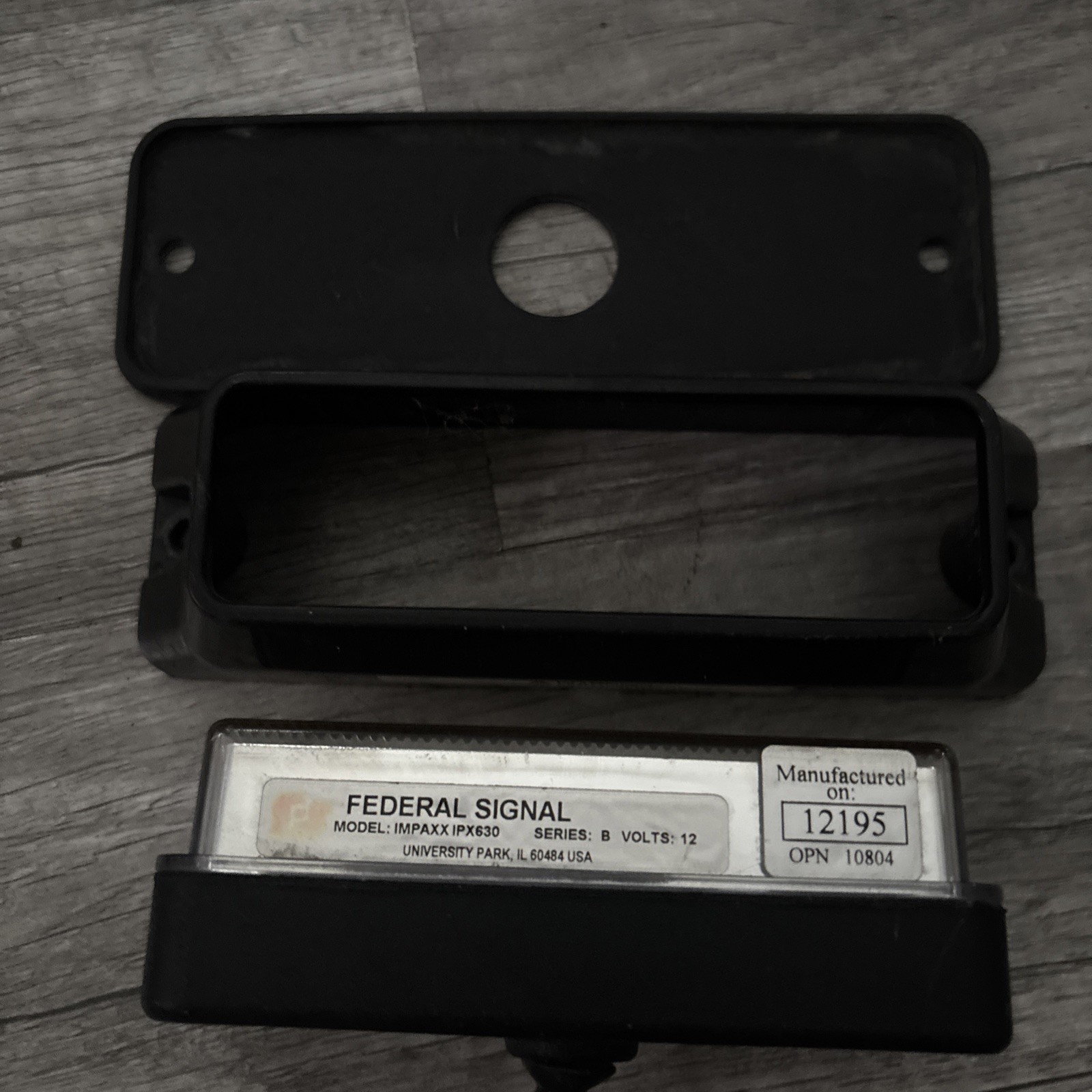 Federal Signal -IMPAXX IPX630 Red /White/Blue  