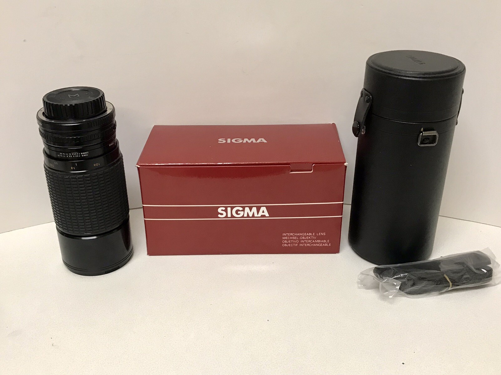 Vtg Sigma Zoom Delta II Lens for Canon 70~250mm F/3.5~4.5 w/ Case Original Box Vtg Sigma Zoom Delta II Lens for Canon 70~250mm F/3.5~4.5 w/ Case Original Box