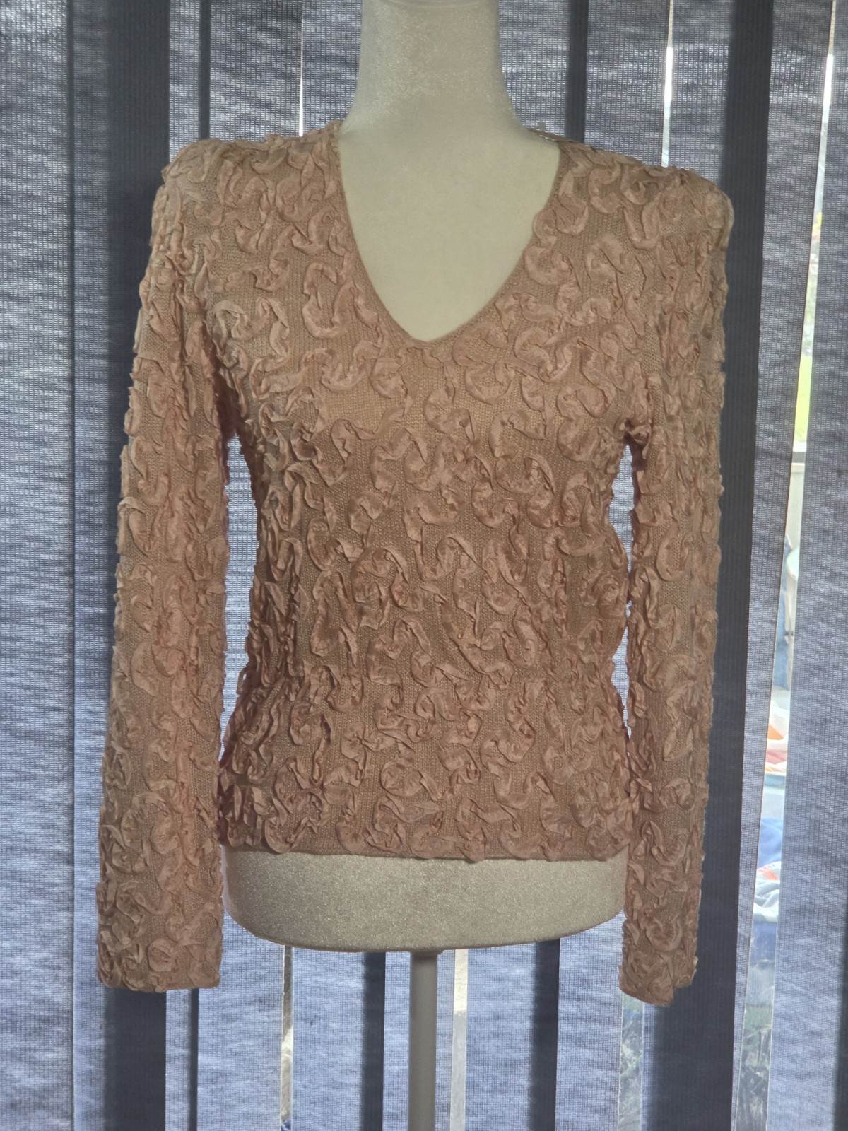Woman\'s vintage pink embroidered sweater never worn