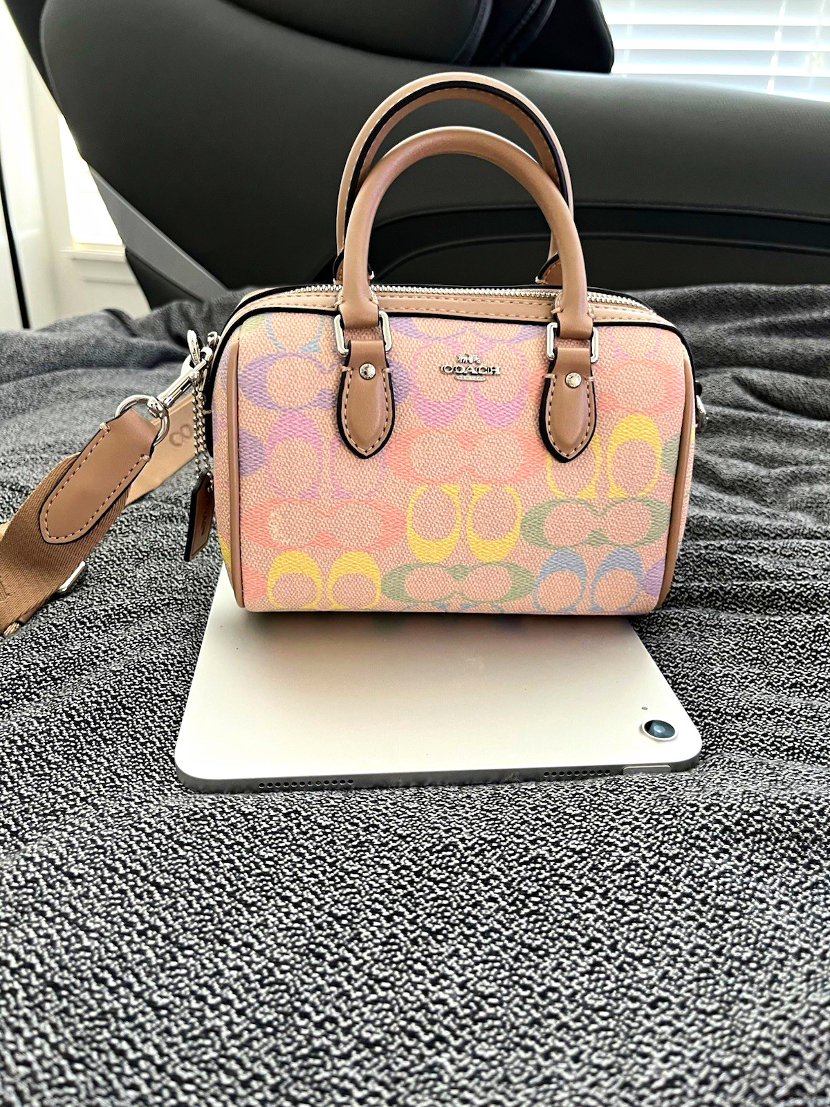 Coach Rowan Small Satchel Top Handle Beige/Multicolor Signature Logo Zip Coach Rowan Small Satchel Top Handle Beige/Multicolor Signature Logo Zip