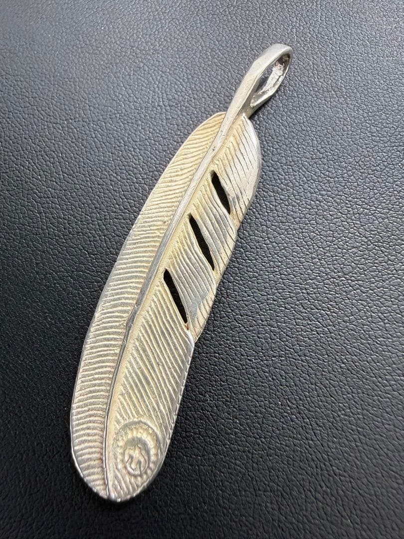Goro's Men Accessory Feather Pendant Top Silver VHTF Designer Collection Popular