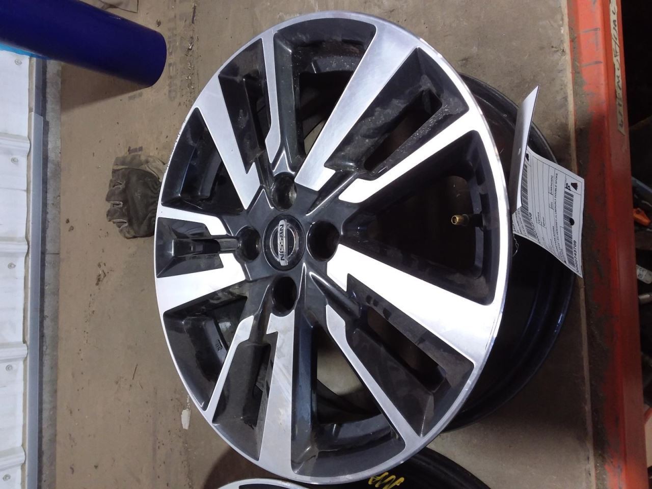 Wheel 16x6 Alloy Fits 20-25 VERSA 2192111