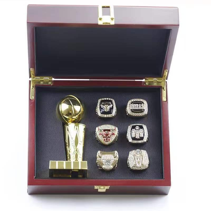 6PCS PMichael Jordan Chicago Bulls Championship Rings Set with Trophy In Box
