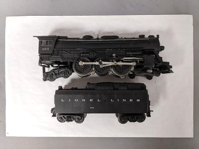Lionel #665 Steam Locomotive & #243W Tender No Original Boxes  C-6