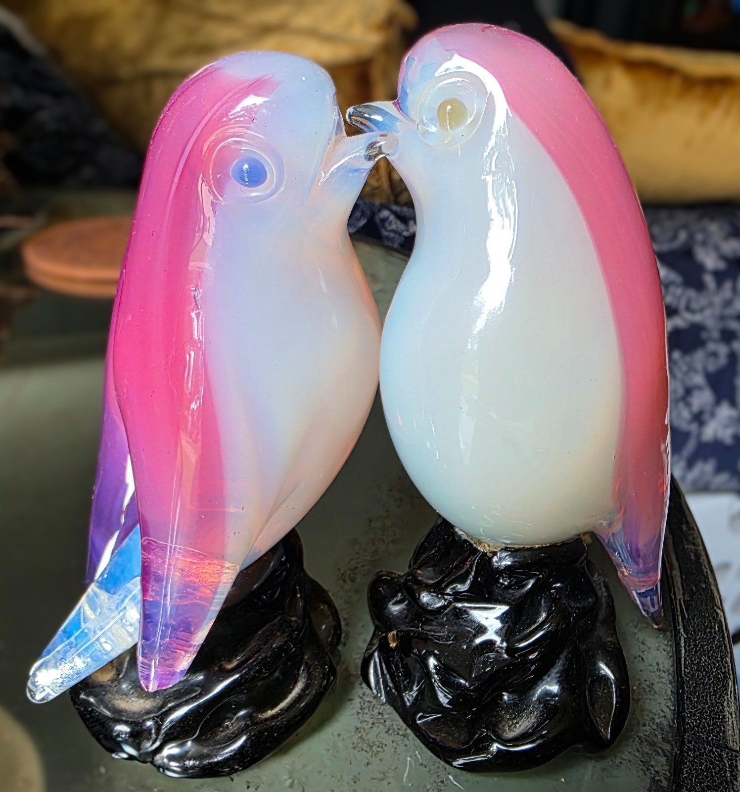 Vintage Seguso Murano White Pink Italian Opaline Art Glass Bird Figurines 4.75 Vintage Seguso Murano White Pink Italian Opaline Art Glass Bird Figurines 4.75