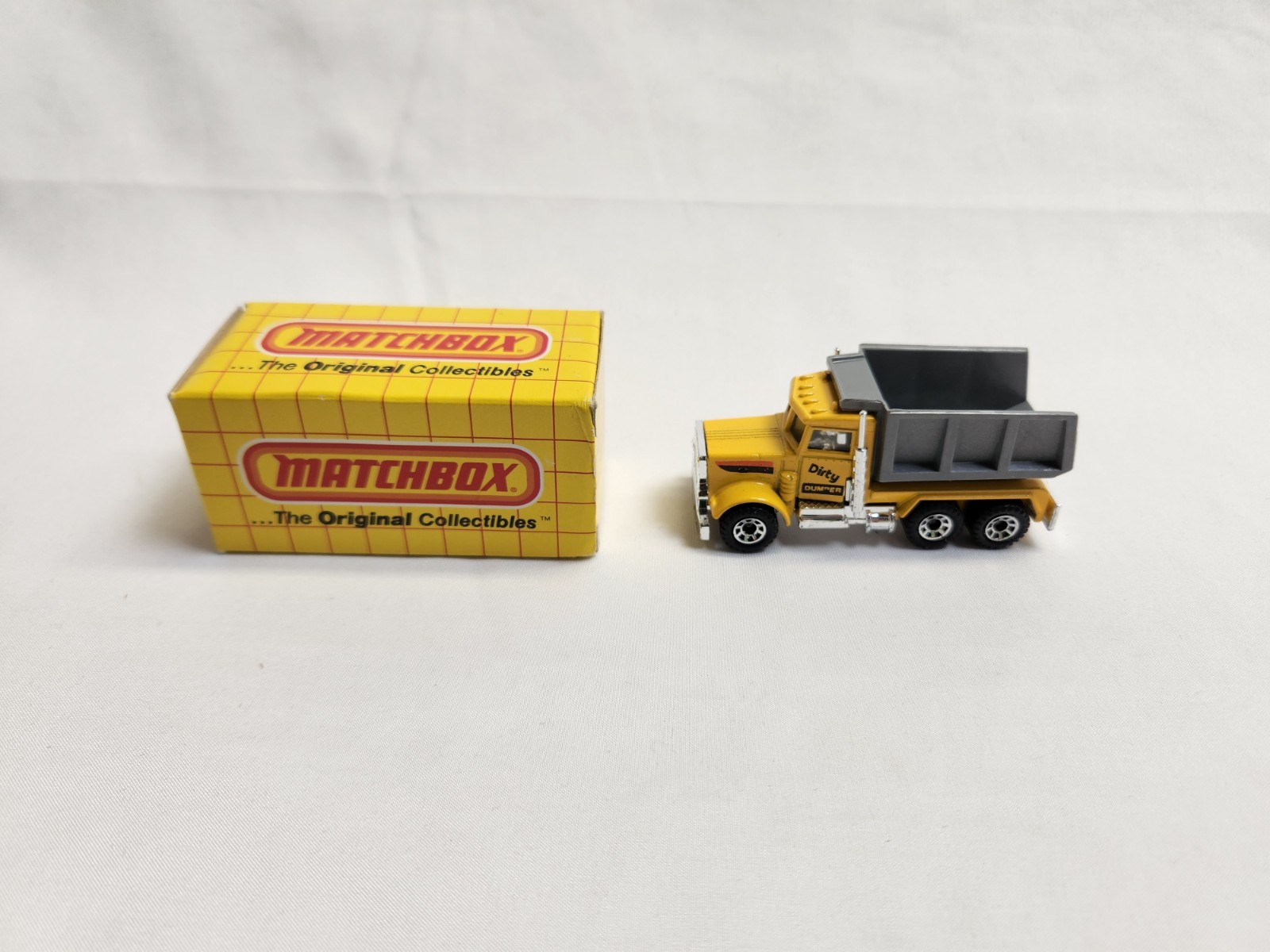 VINTAGE 1982 Matchbox Peterbilt Quarry Truck No. 30 with box MINT IN BOX MIB