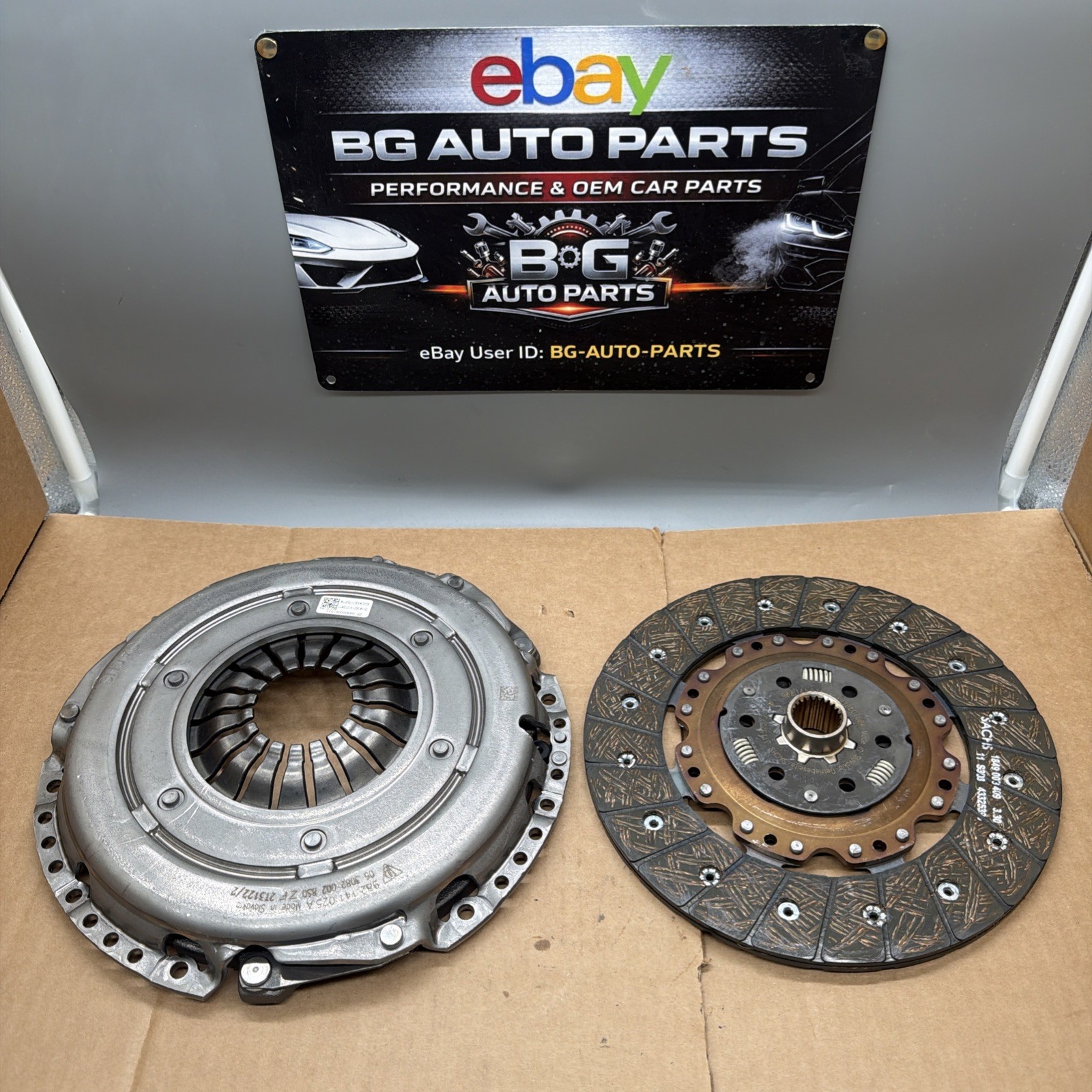 NEW PORSCHE 718 CAYMAN BOXSTER OEM ZF SACHS CLUTCH KIT 982141025A 982141031
