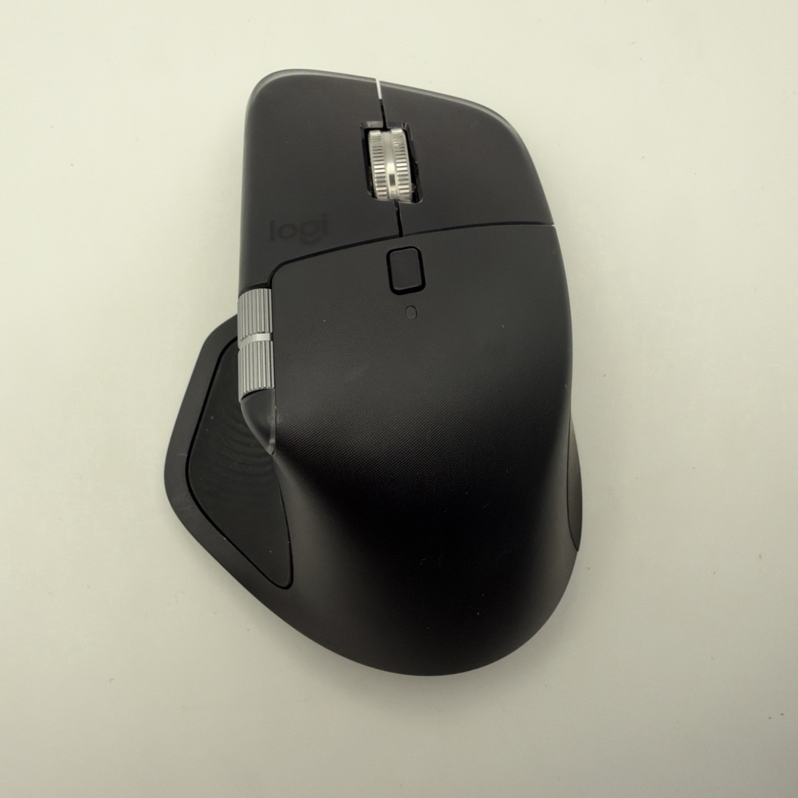 Logitech MX Master 4 Ergonomic Wireless Mouse - Graphite No Dongle Logitech MX Master 4 Ergonomic Wireless Mouse - Graphite No Dongle