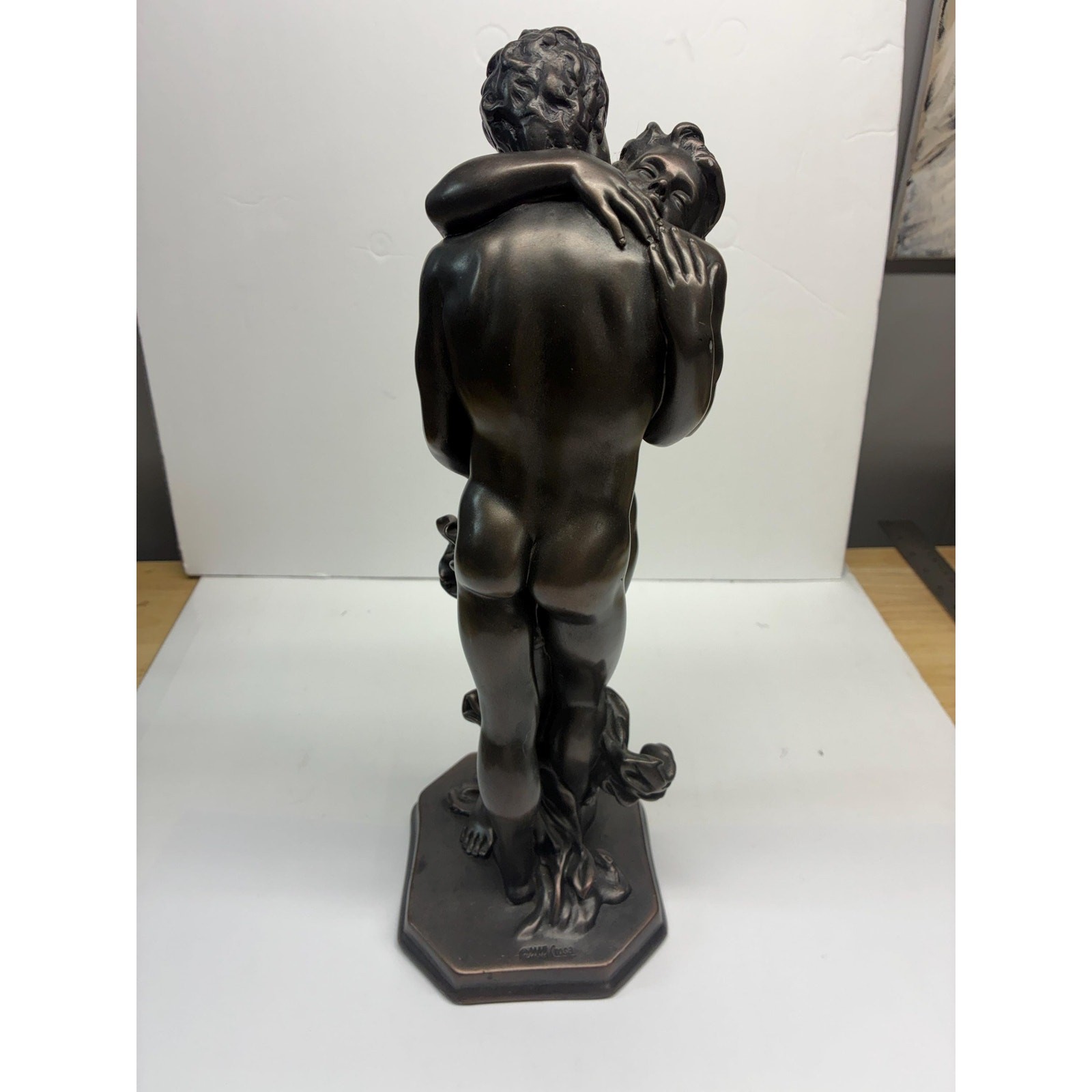 Vintage 2002 Crosa Nude Lovers Sculpture Embracing Couple Bronze Tone Statue 14\