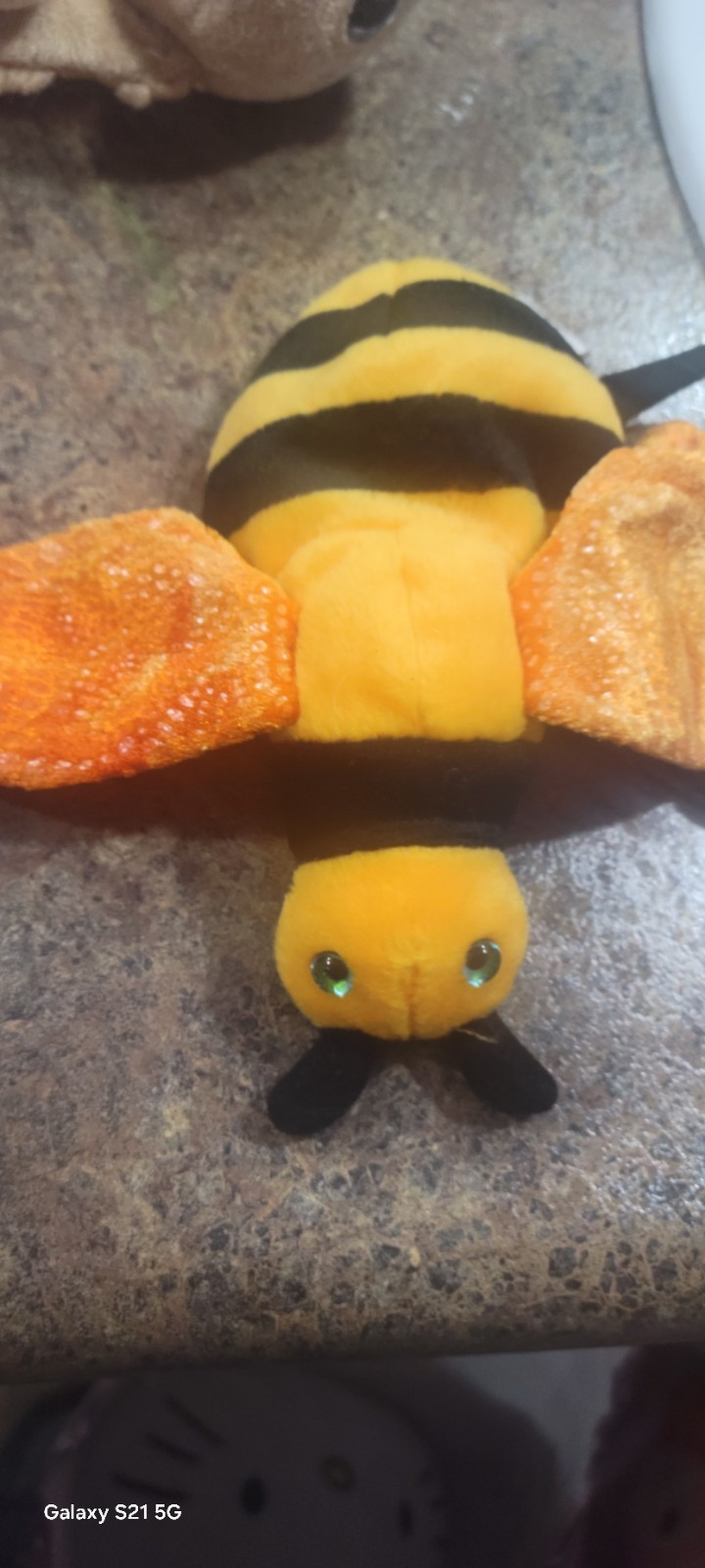 Ty Beanie Baby Buzzie - MWMT, Bee Ty Beanie Baby Buzzie - MWMT, Bee