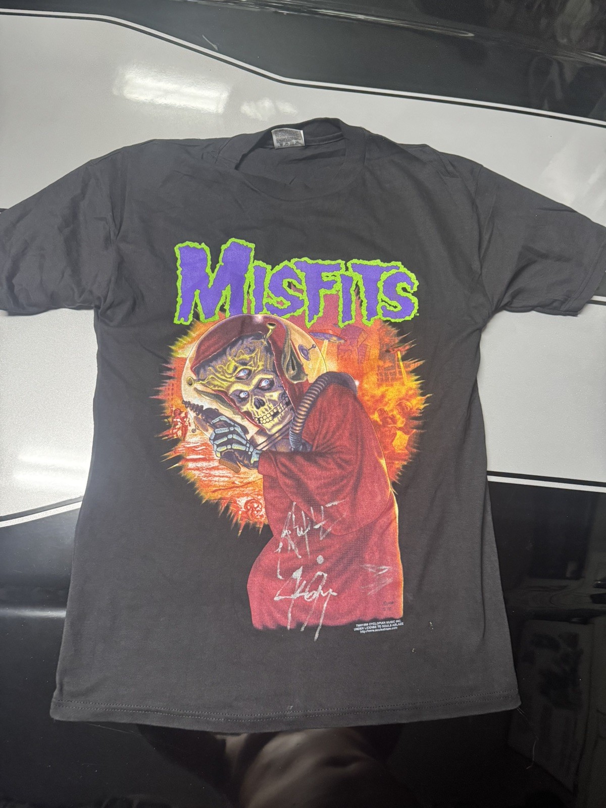 Vintage Misfits Band Shirt Mens L Mars Attack 1998 Punk signed 3/9/1998- dry ROT