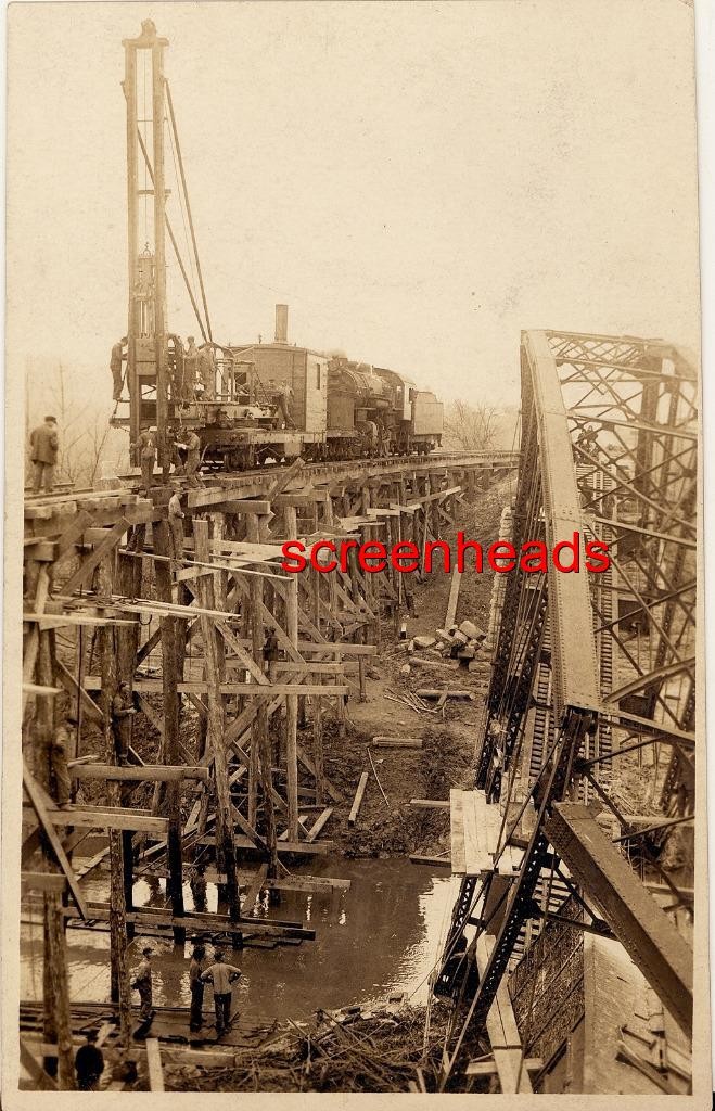 C1915 Unknown Location RPPC PHOTO \