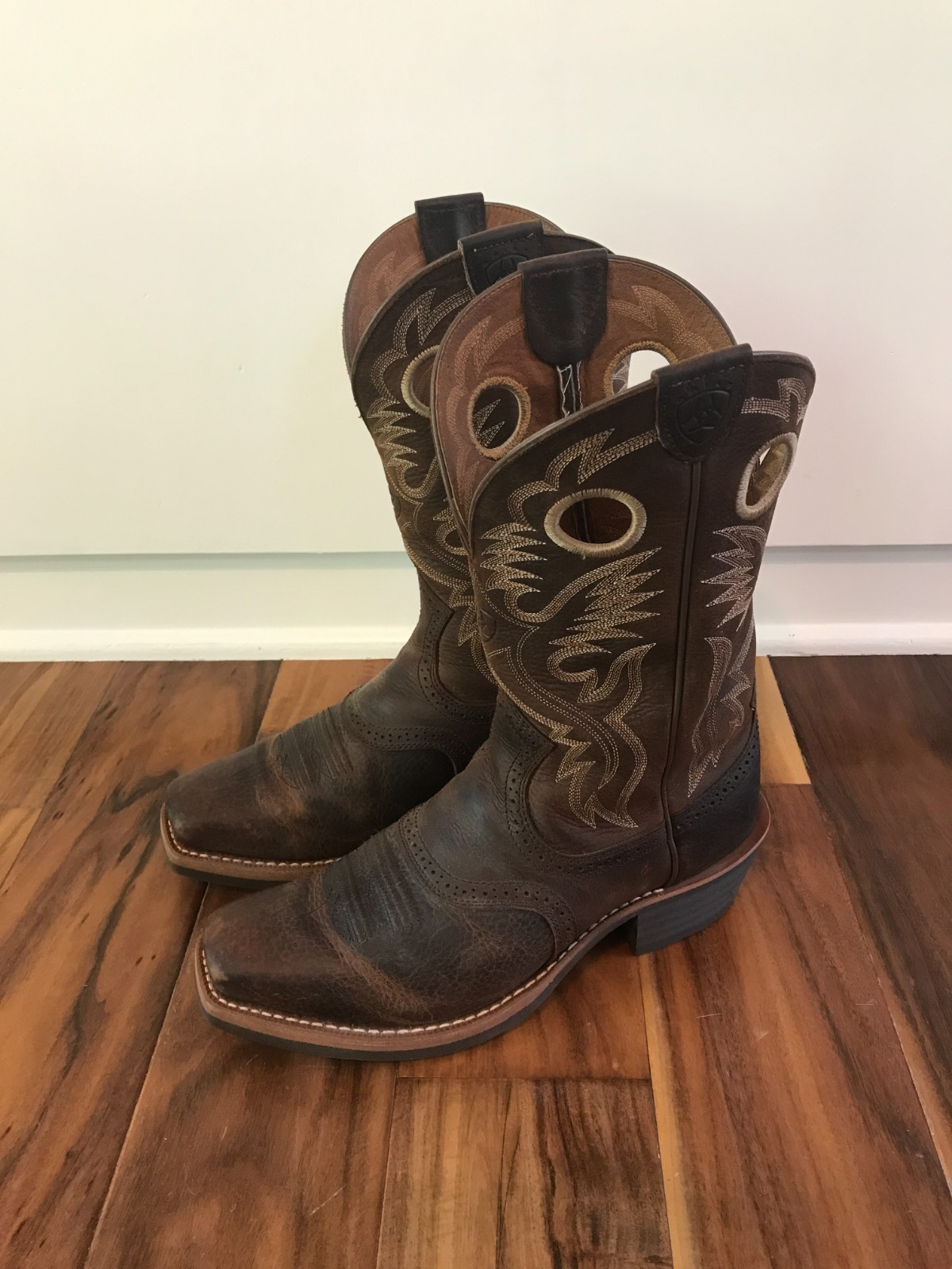 Ariat Heritage Roughstock Square Toe Brown Leather Cowboy Boots 34824 Men\'s 9EE Ariat Heritage Roughstock Square Toe Brown Leather Cowboy Boots 34824 Men\'s 9EE
