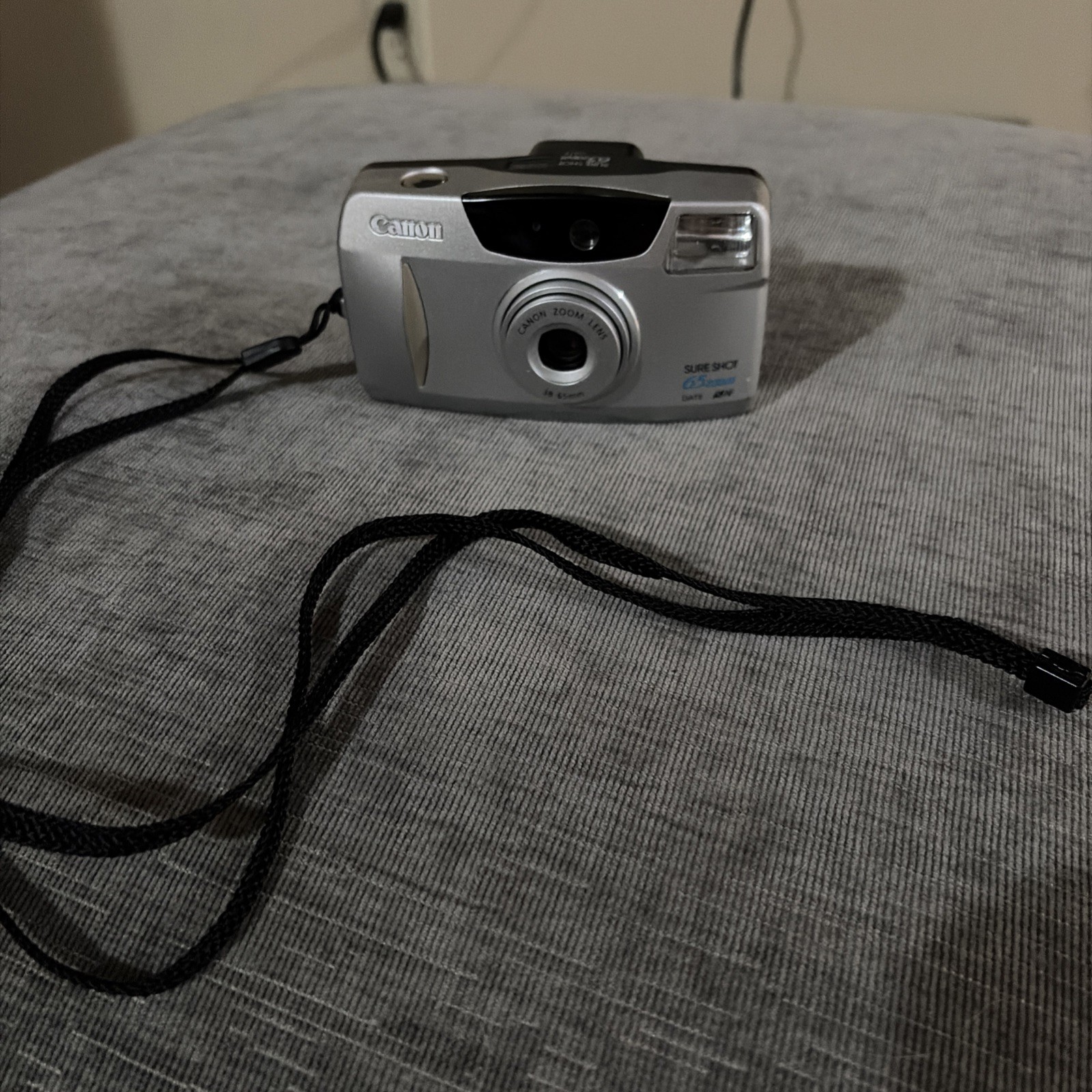 Canon Sure Shot 65 Zoom Dte 35mm camera partially needs repair please read works