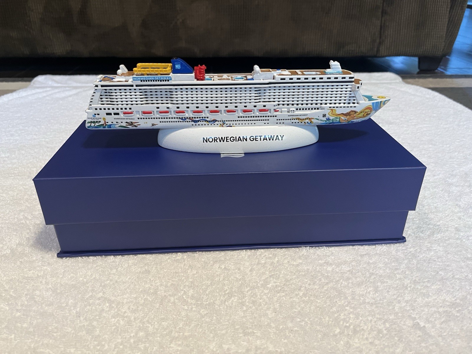 New NCL Norwegian Getaway Cruise Line Officially Licensed Ship Model Art Lebo