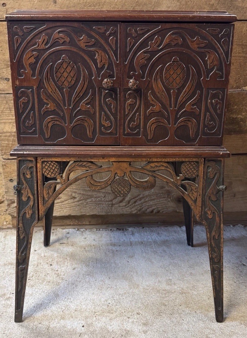 Rare - Vintage 1930s Art Deco Smoker Cabinet. Beautiful Piece Cast Iron Base. Rare - Vintage 1930s Art Deco Smoker Cabinet. Beautiful Piece Cast Iron Base.