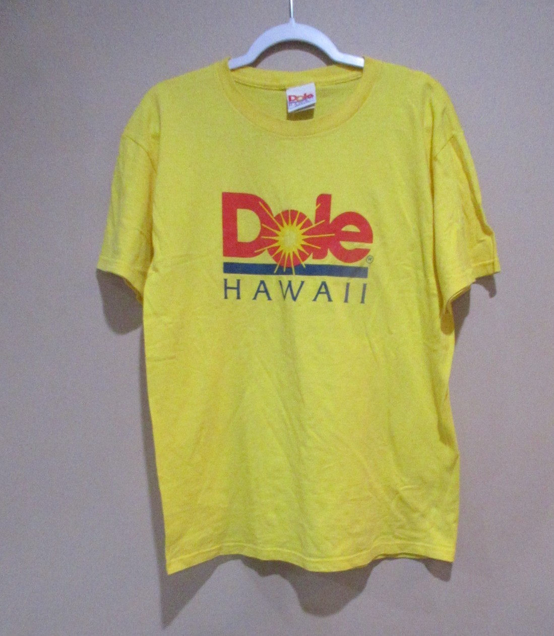 Vtg. Dole Pineapple Hawaii Graphic T-Shirt Unisex Adult Lg Yellow USA