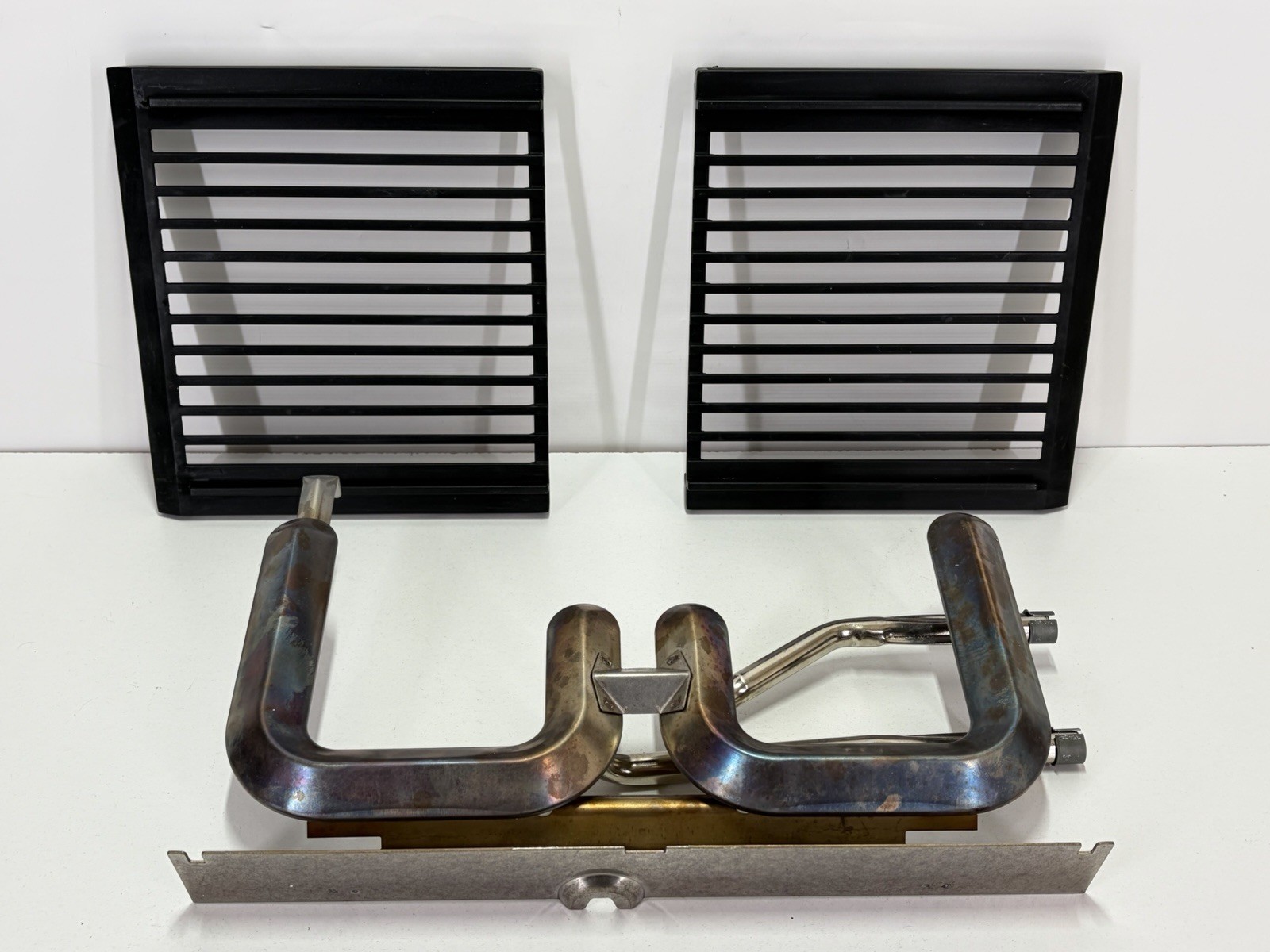 Jenn Air AG202LG Gas Range Grill Cartridge E-Burner Vent Grille Covers WP7500114