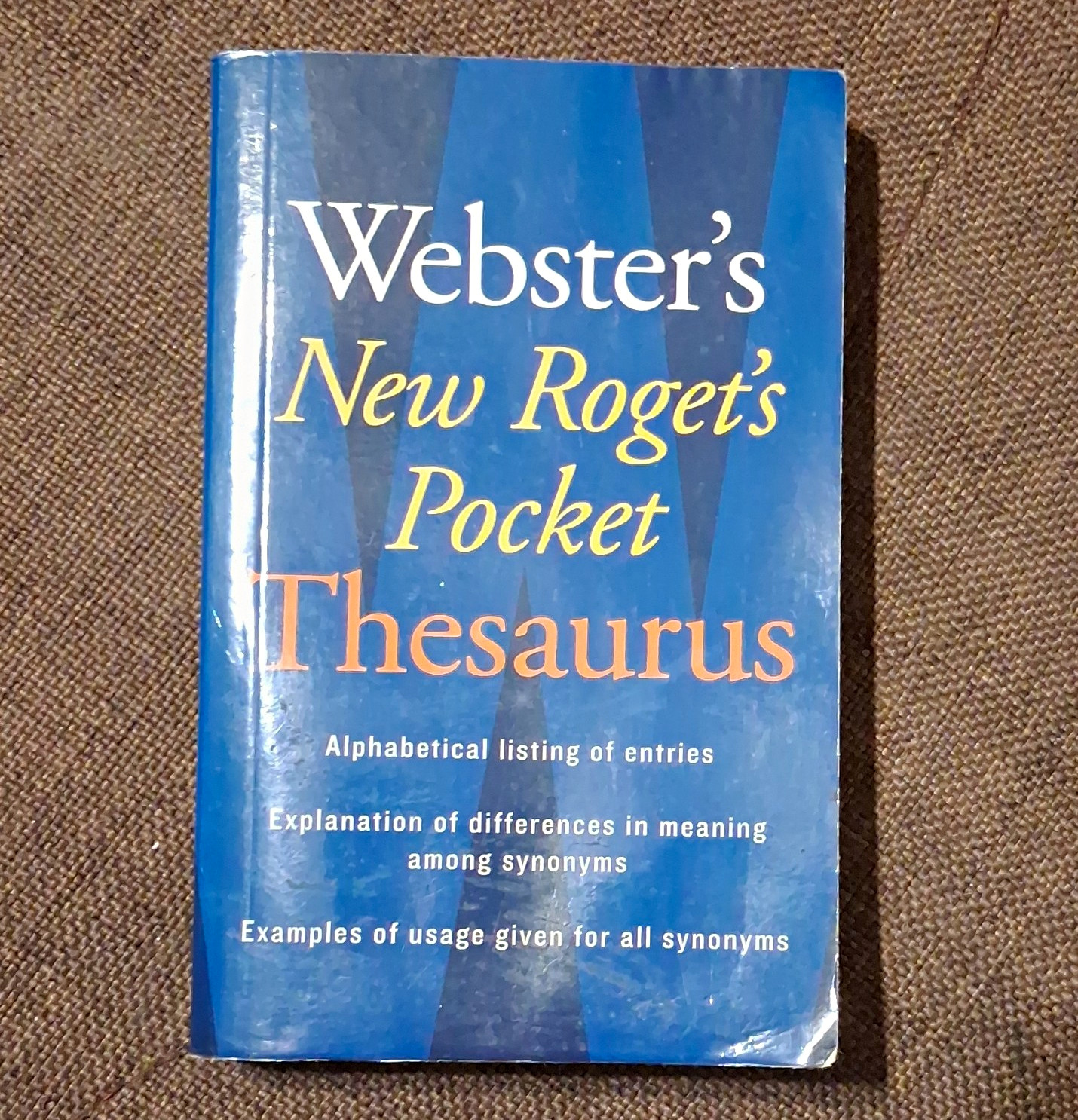 Webster’s New Roget’s Pocket Thesaurus Paperback English Lewis Pocket Books
