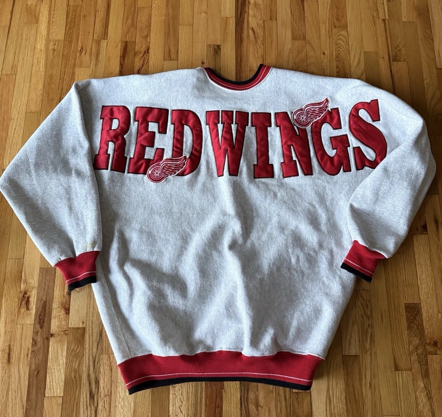 Vintage 90s Men XL Legends Detroit Red Wings Embroidered Crewneck Sweatshirt NHL