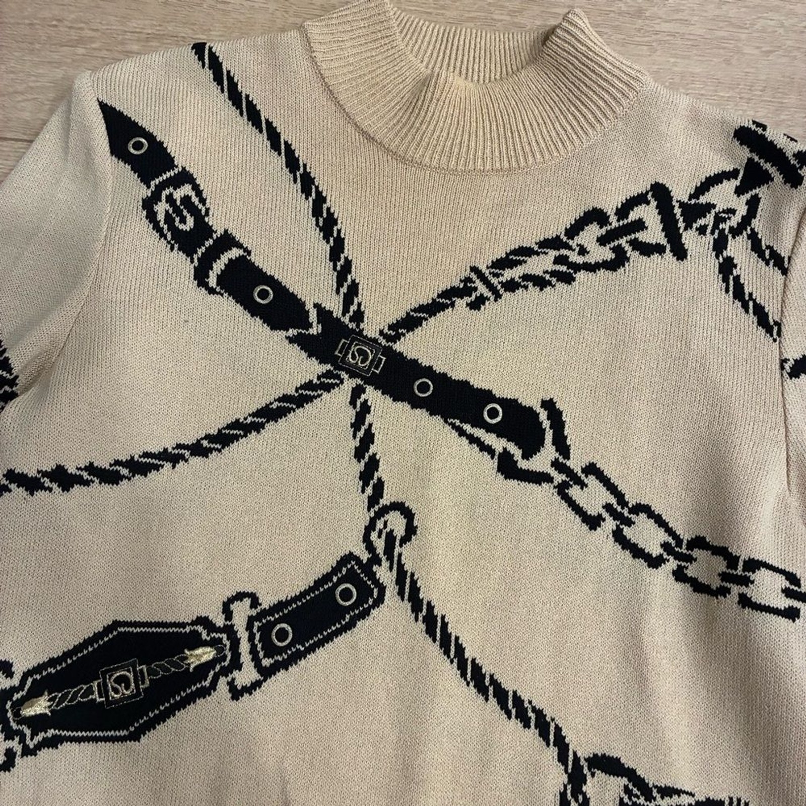 St. John Collection Bit & Bridle Equestrian Mock Neck Cream Sweater Size P/XS St. John Collection Bit & Bridle Equestrian Mock Neck Cream Sweater Size P/XS