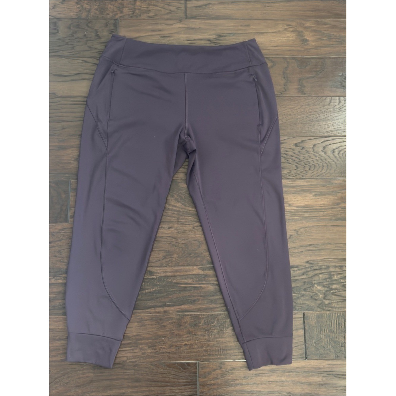 Athleta Rainer Women\'s XL Jogger Pants in Deep Plum
