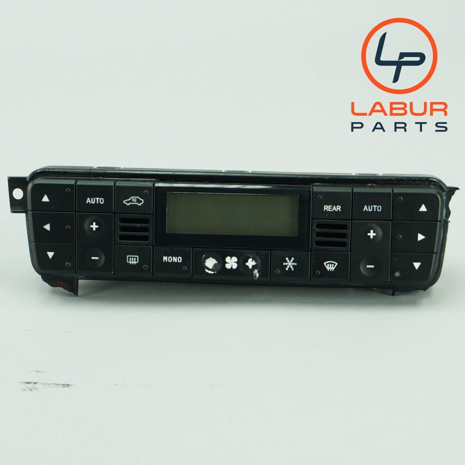 M139 04-19 Maserati Quattroporte GranTurismo A/C Heater Climate Control Switch
