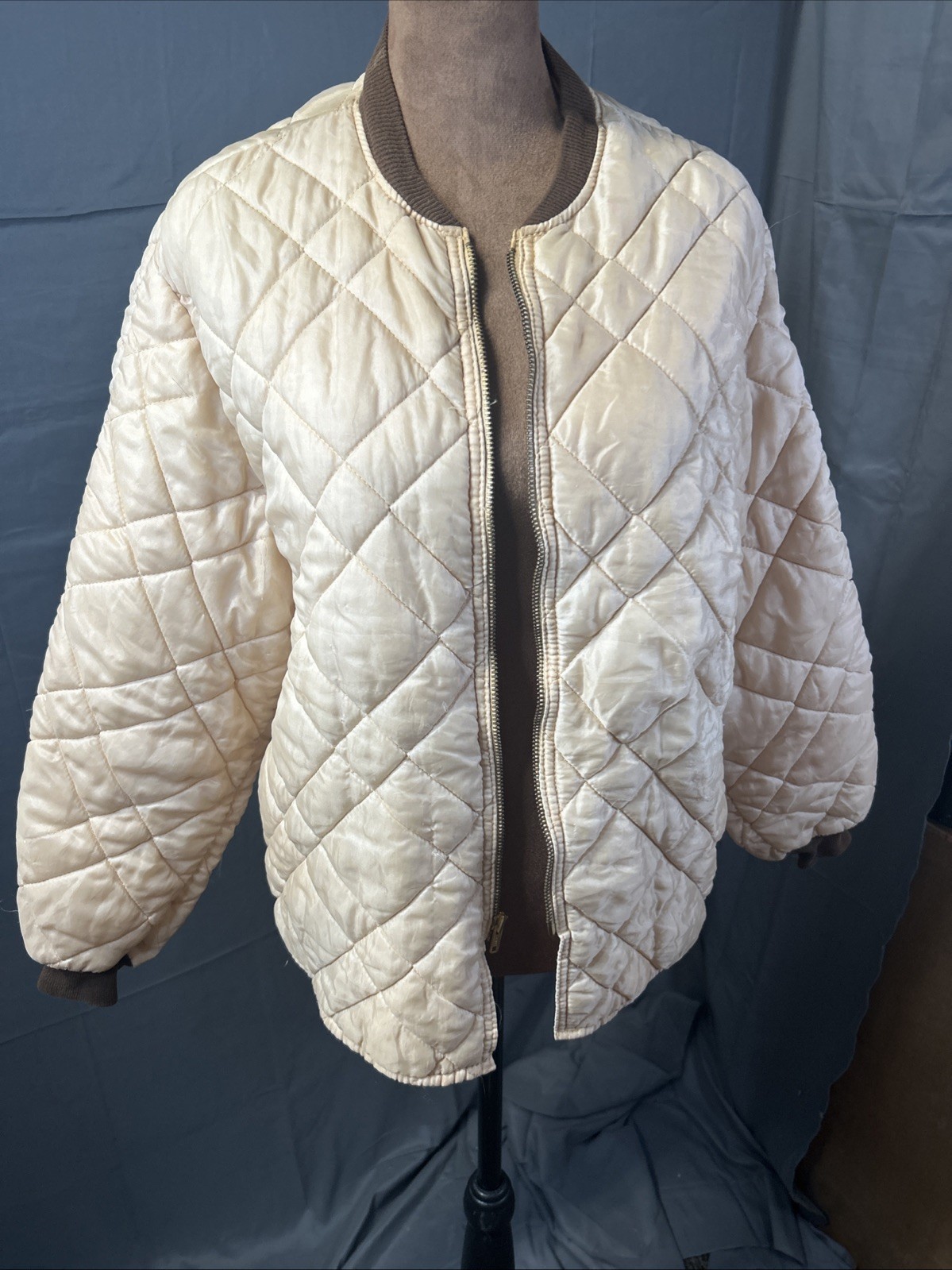 VTG 50s 60s Quilted Bomber Liner Jacket Virgin Dacron Full Zip Cream AS IS VTG 50s 60s Quilted Bomber Liner Jacket Virgin Dacron Full Zip Cream AS IS