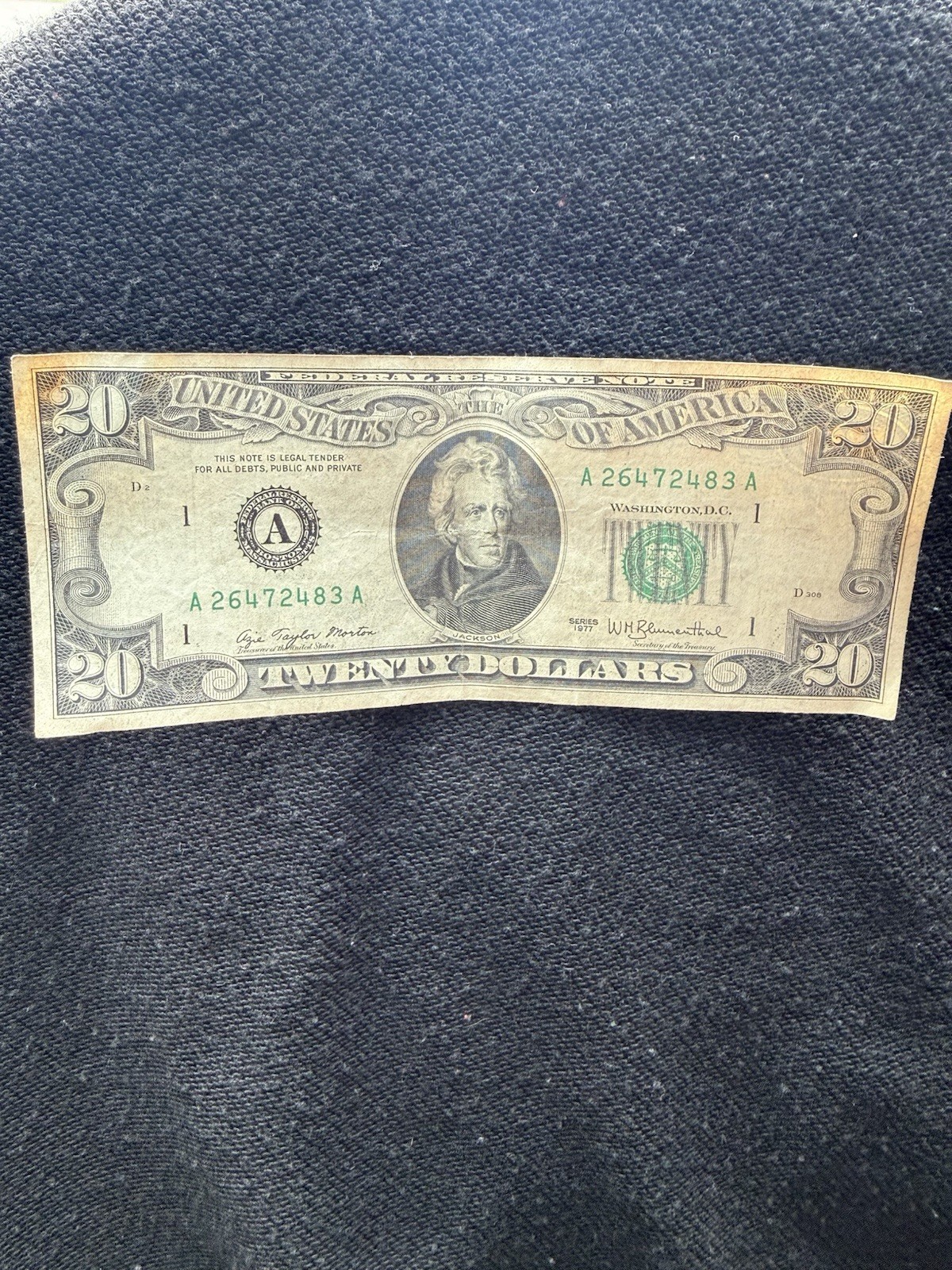 1977 $20 DOLLAR BILL-SMALL FACE FEDERAL RESERVE NOTE-BOSTON DISTRICT- CIRCULATED