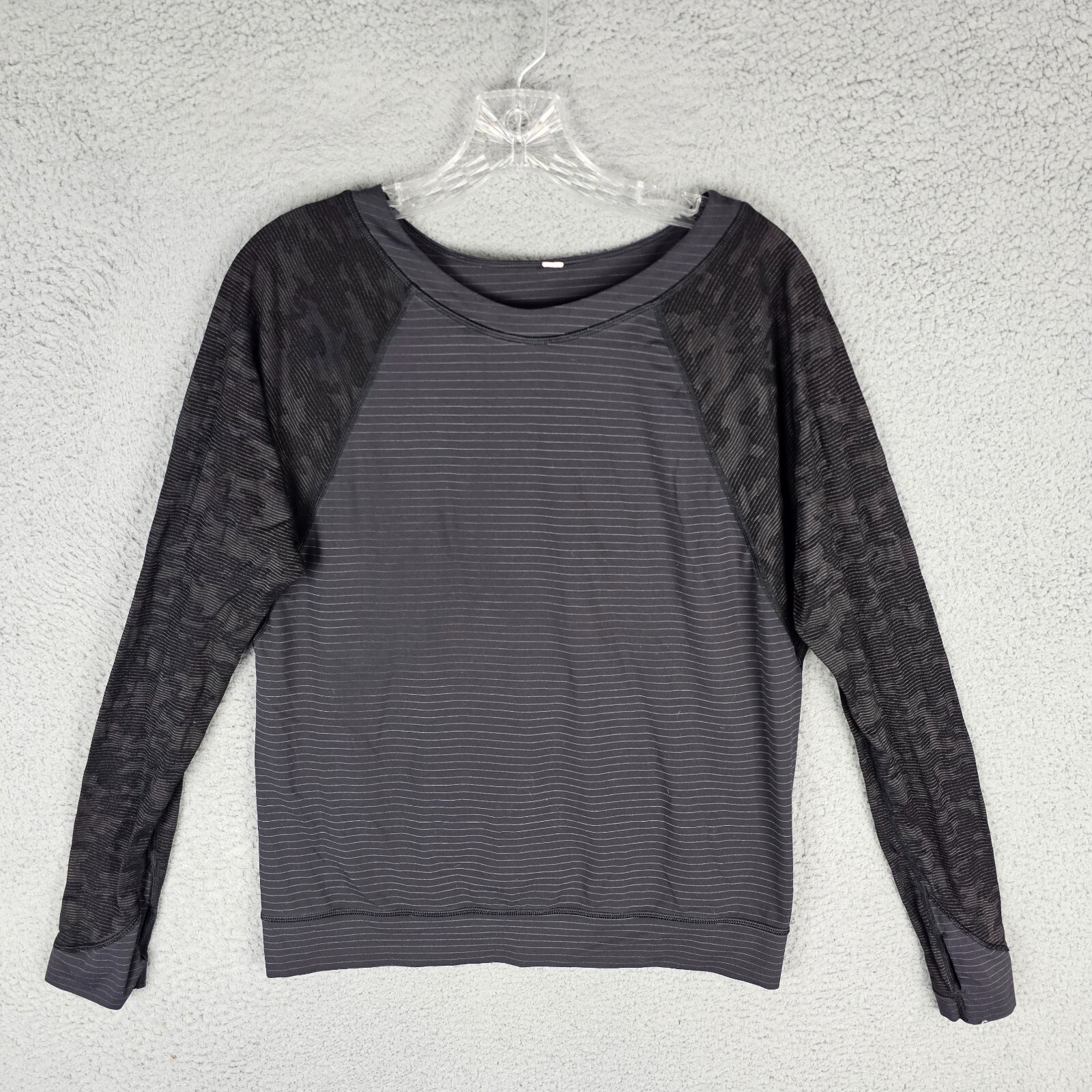 Lululemon Run For Days Long Sleeve Deep Camo Top Striped Medium Lululemon Run For Days Long Sleeve Deep Camo Top Striped Medium