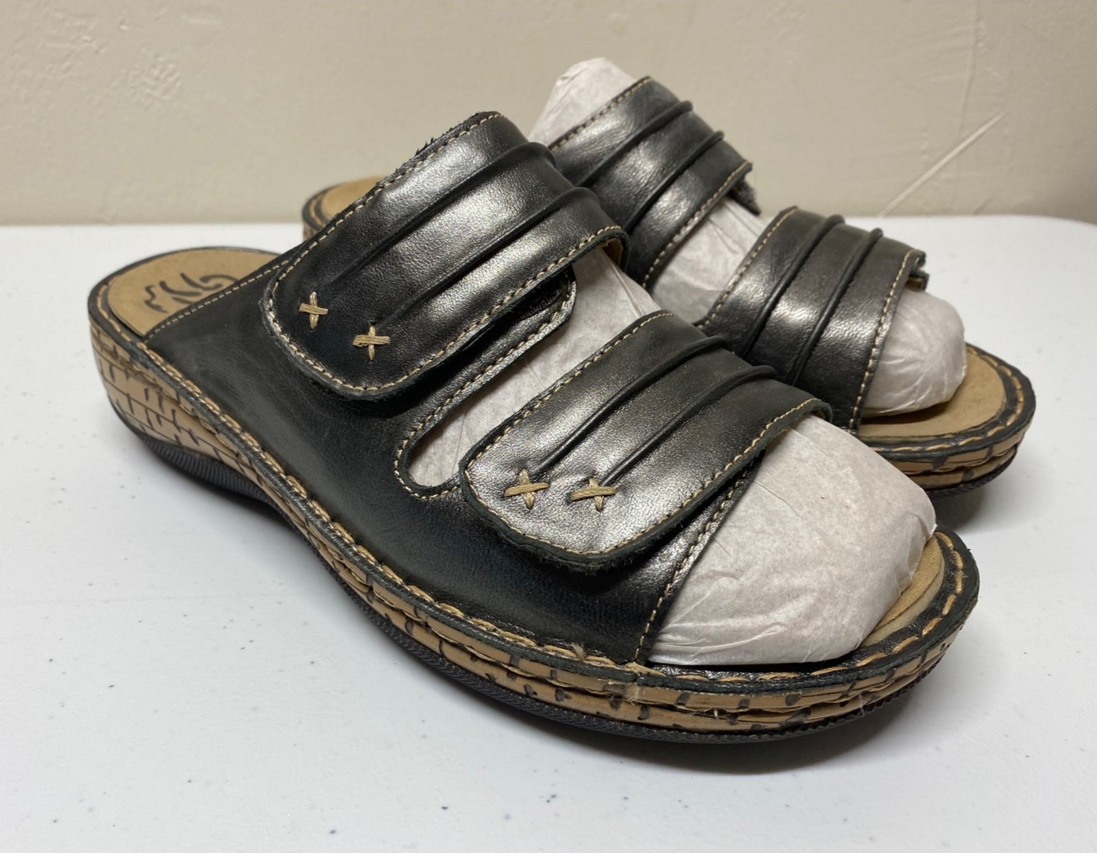 Propet June Slide Sandals Womens 8M Silver Leather Comfort Walking Adjustable Propet June Slide Sandals Womens 8M Silver Leather Comfort Walking Adjustable