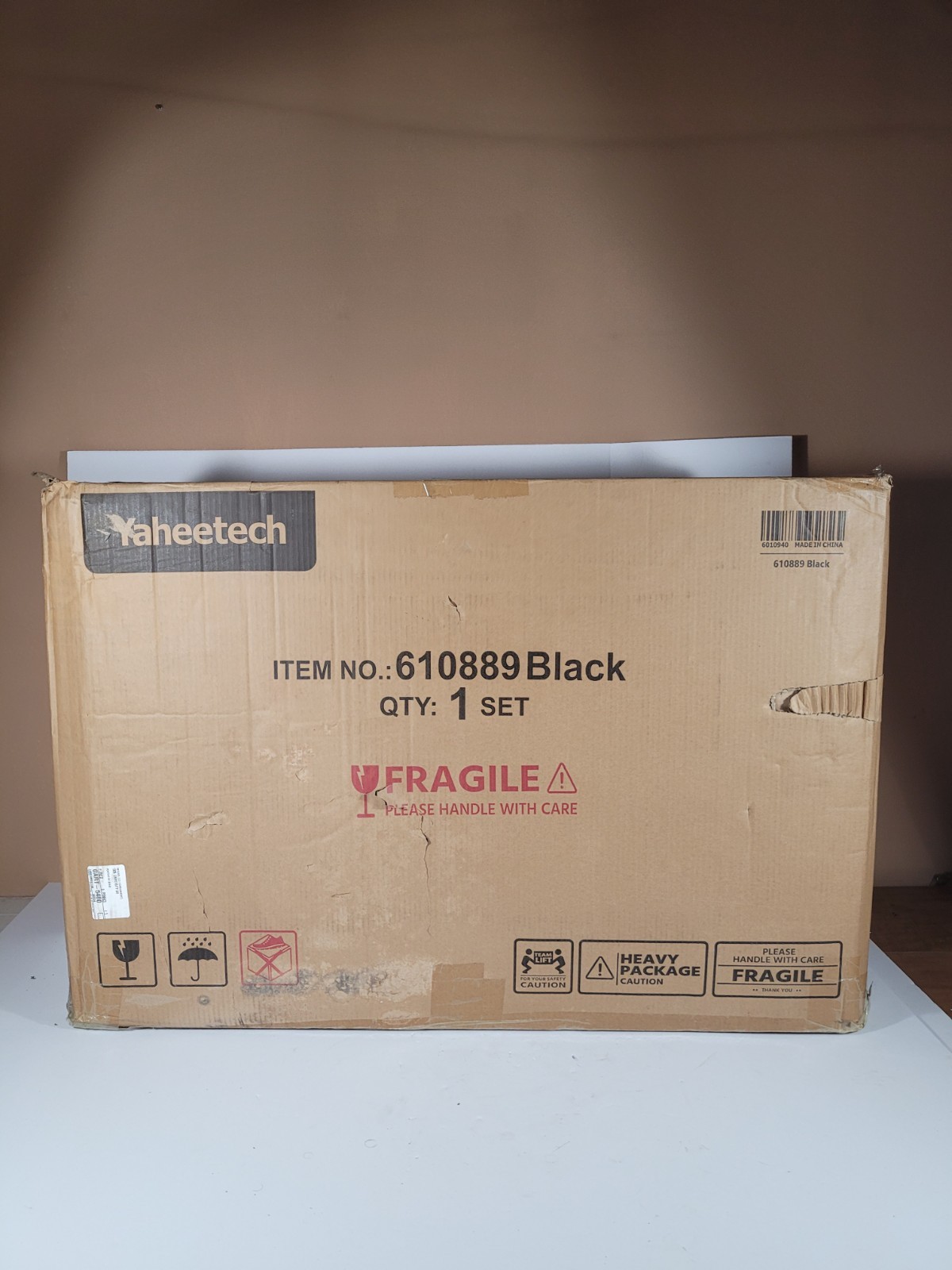 Brand New Yaheetech 610889 Massage Table - Black Ships Free Brand New Yaheetech 610889 Massage Table - Black Ships Free
