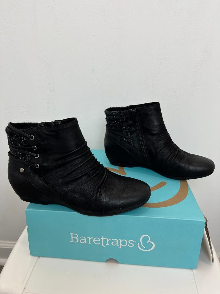 Baretraps Women Black Wedge Ankle Booties Boots 7M Peanut Side Zip Cushion New