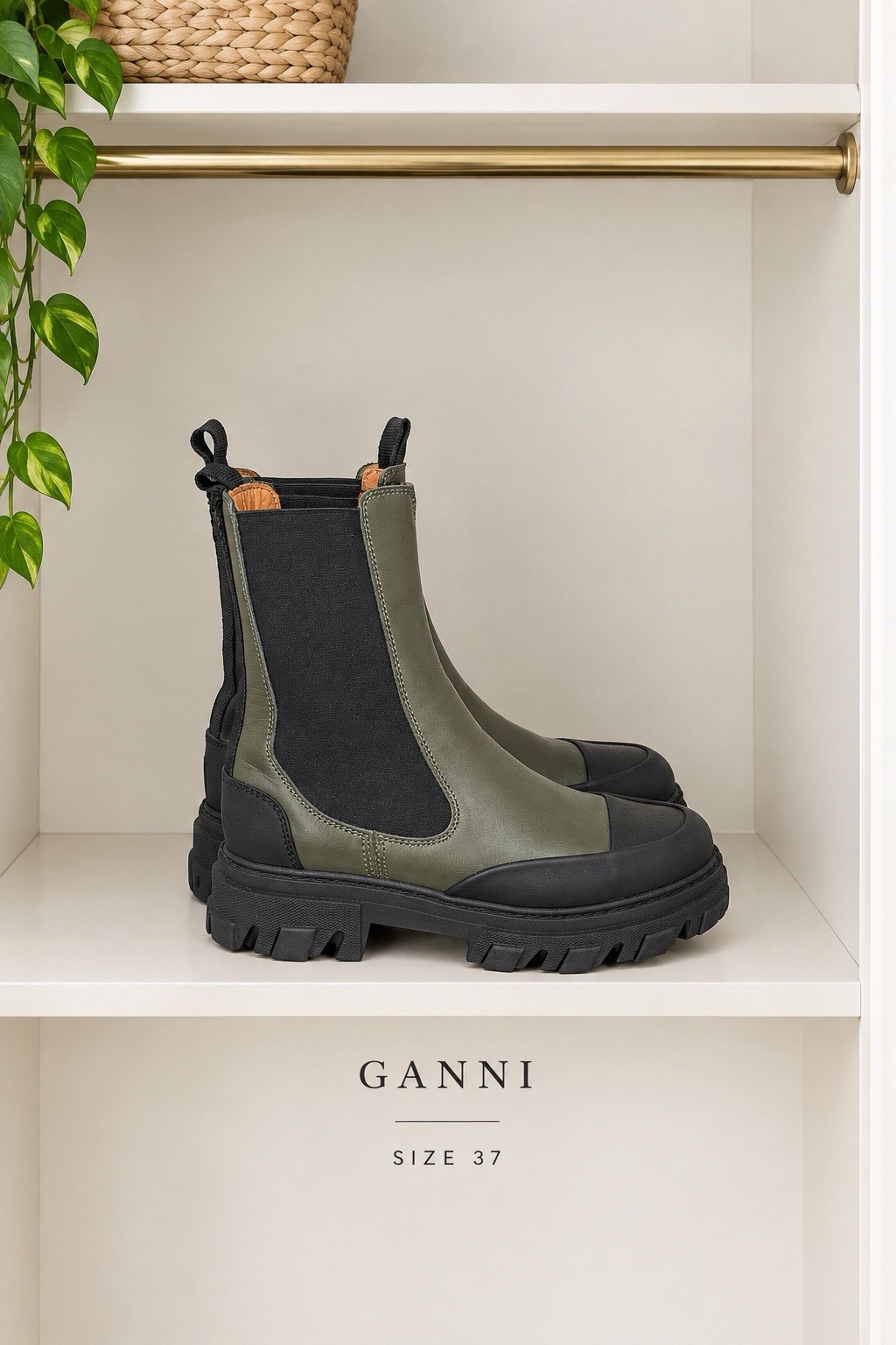 GANNI Women\'s Platform Mid Calf Chelsea Boots Leather Army Green Size 7 US 37 EU GANNI Women\'s Platform Mid Calf Chelsea Boots Leather Army Green Size 7 US 37 EU