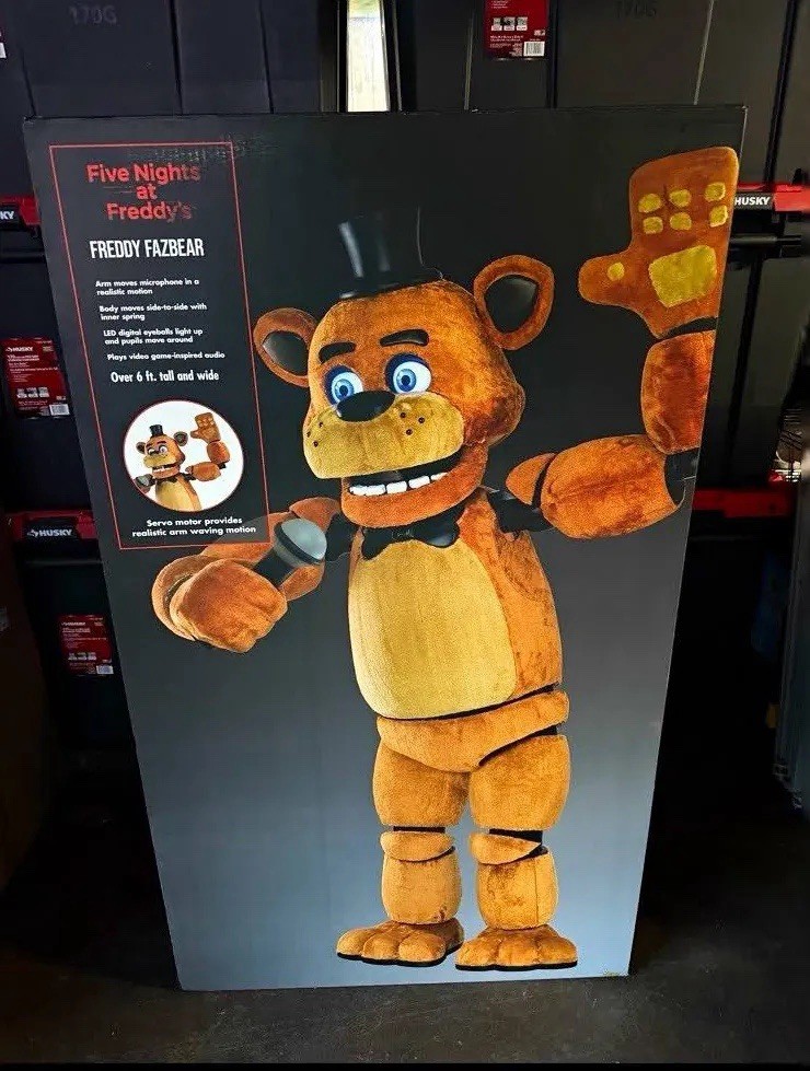 Freddy Fazbear's Pizza Spirit Halloween Animatronic New In Box Never Opened