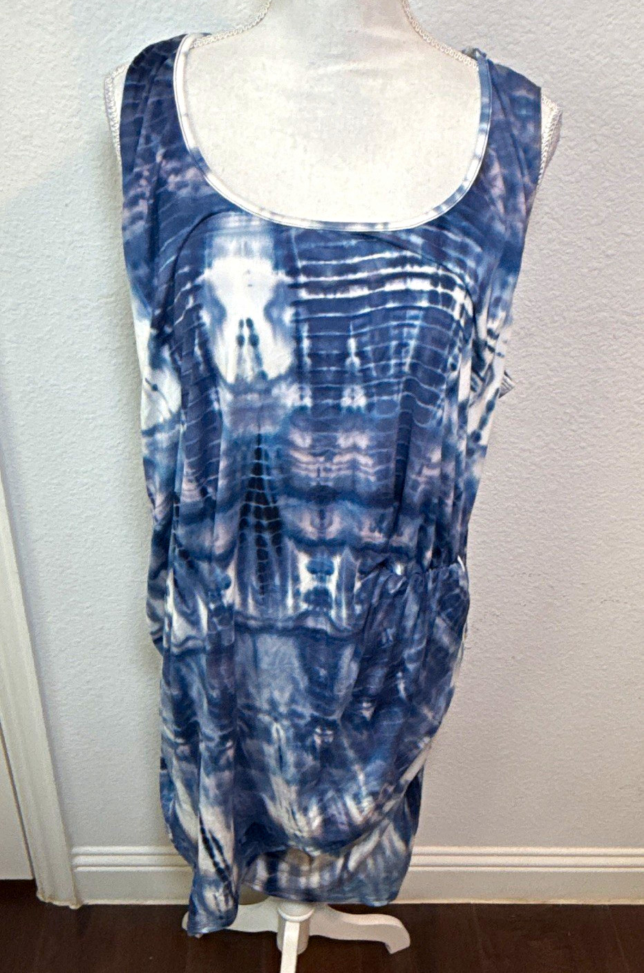 Love Squared Women’s Plus 2X Blue White Tie Dye Jersey Sheath Dress Knee
