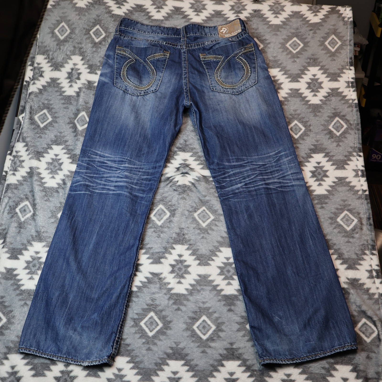 Big Star Pioneer Regular Bootcut Jeans Mens 35x31 Medium Wash Distressed Denim Big Star Pioneer Regular Bootcut Jeans Mens 35x31 Medium Wash Distressed Denim