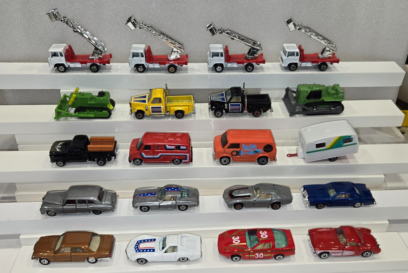 (20) Vintage Yat Ming Diecast Cars (Lot # C010)