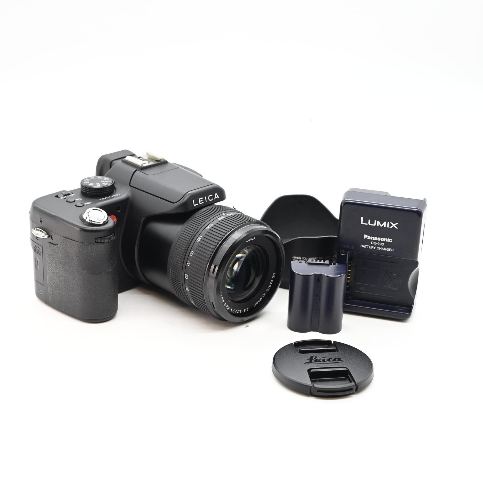 Leica 18310 V-LUX 1 10.1MP Digital Camera w/12x Lens #824 Leica 18310 V-LUX 1 10.1MP Digital Camera w/12x Lens #824
