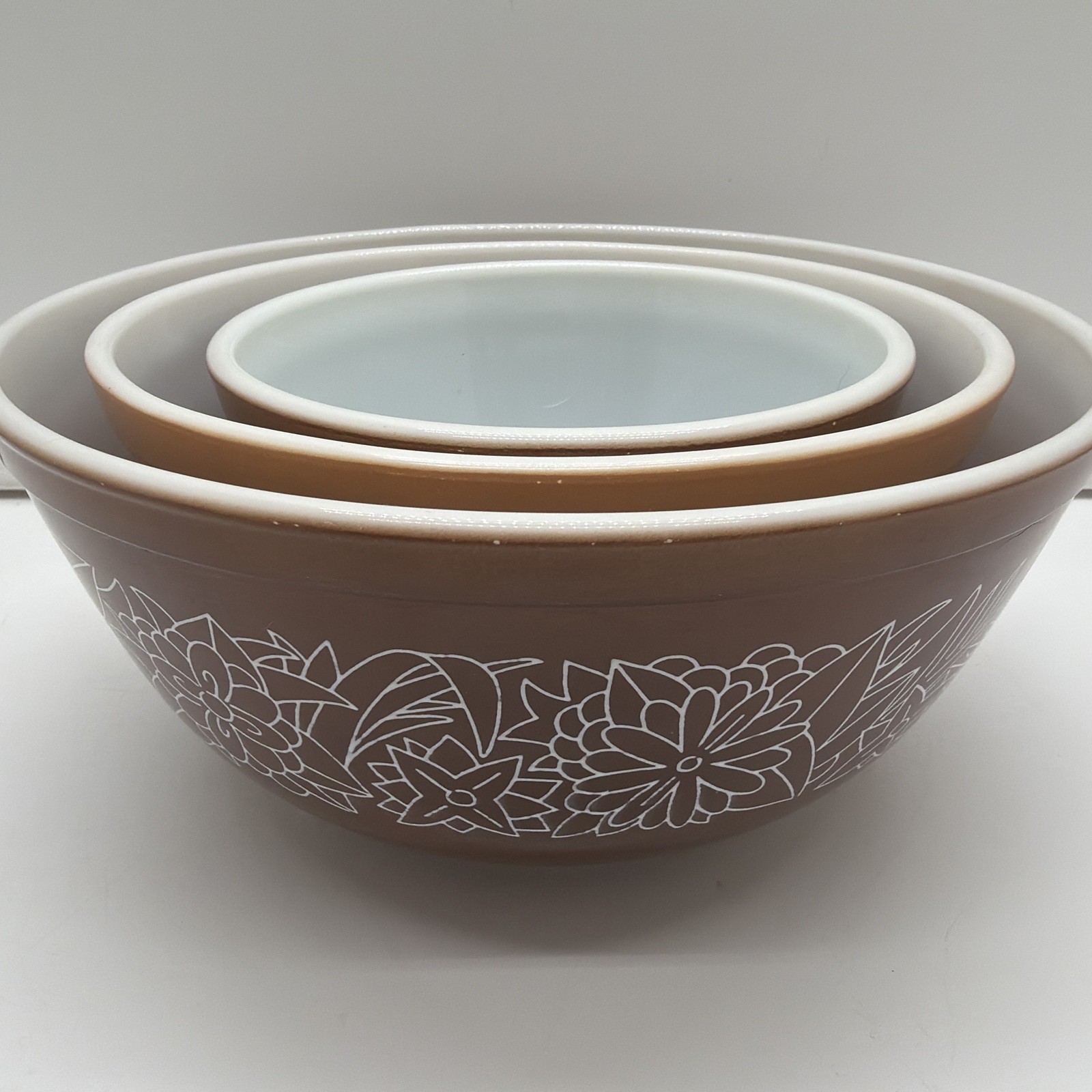Pyrex Woodland Pattern Vintage Mixing Nesting Bowls #401 #402 #403 | Set of 3