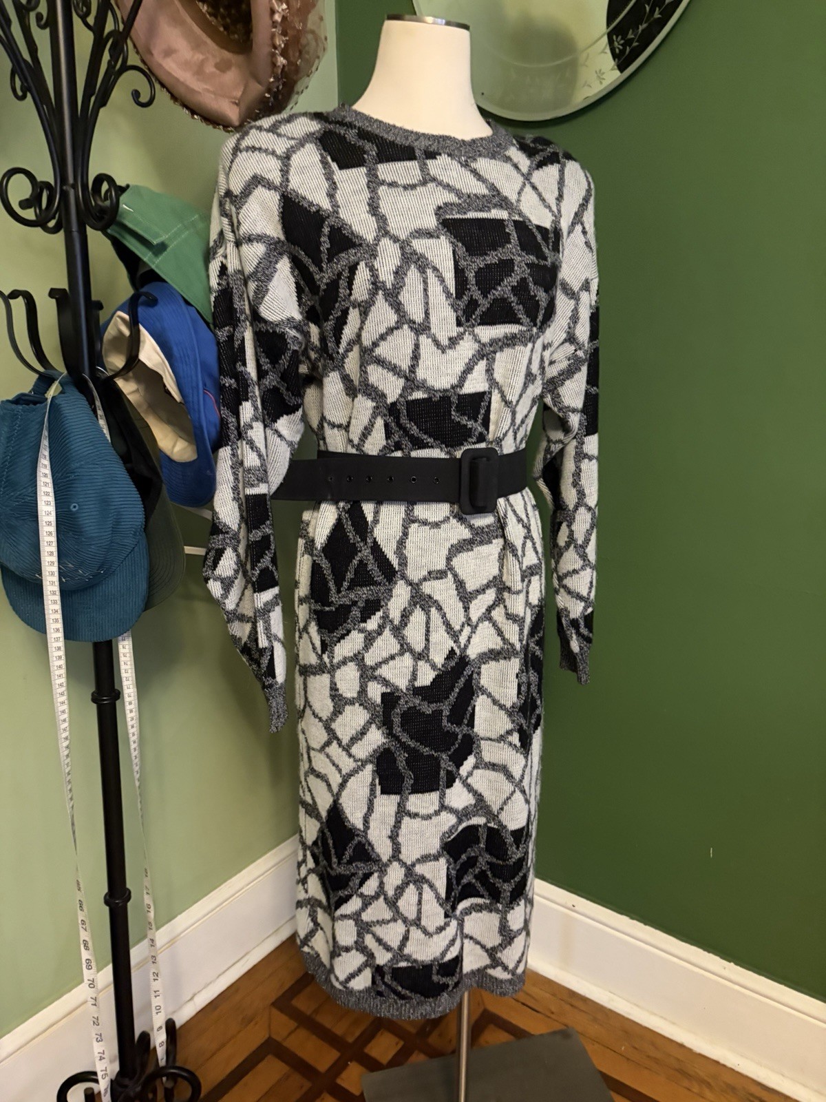 Vintage 90s Black White Graphic Triangles Bold Print Sweater Dress Knit USA Lrg
